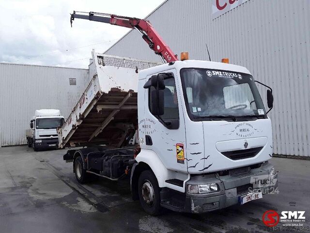 Nosturilla varustettu kippivaunu Renault Midlum 180 fassi
