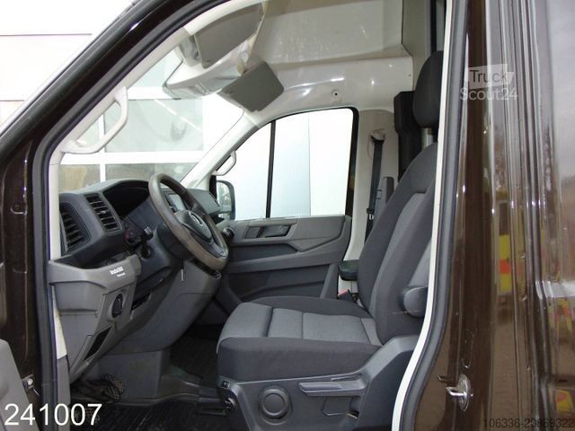 Dostavno vozilo s kesonom VOLKSWAGEN Crafter 35 2.0 TDI - Regalsystem