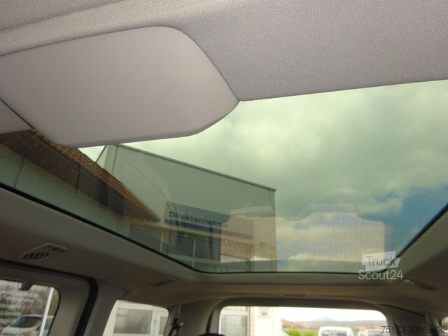 Minibussi FORD Tourneo Custom L1 Sport PHEV AHK Exklusiv 360Kam