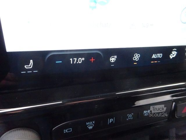 Minibussi FORD Tourneo Custom L1 Sport PHEV AHK Exklusiv 360Kam