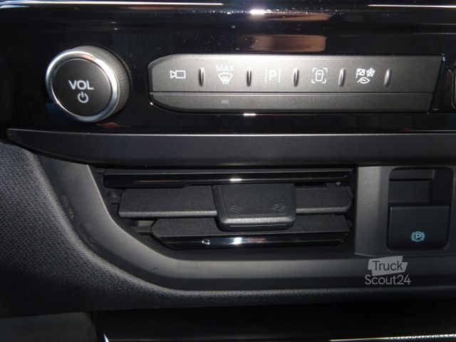 Minibussi FORD Tourneo Custom L1 Sport PHEV AHK Exklusiv 360Kam