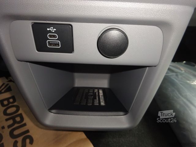 Minibussi FORD Tourneo Custom L1 Sport PHEV AHK Exklusiv 360Kam