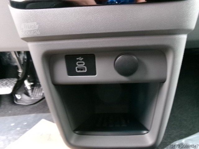 Minibus FORD Tourneo Custom L1 Sport PHEV AHK Exklusiv 360Kam