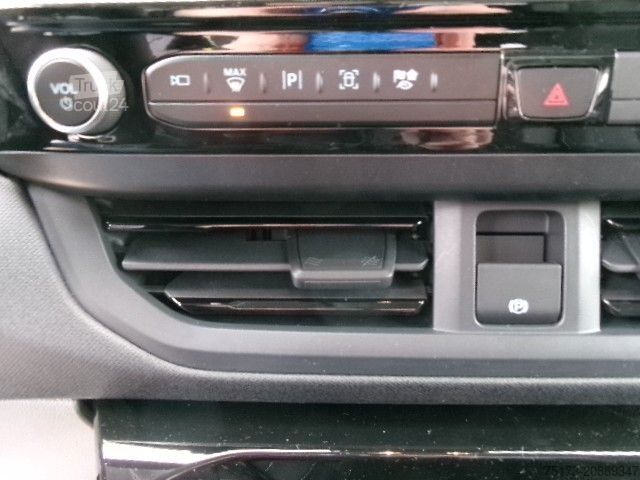 Minibus FORD Tourneo Custom L1 Sport PHEV AHK Exklusiv 360Kam