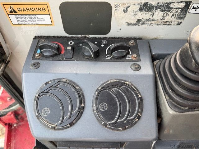 Mini-pelle TAKEUCHI TB153FR, Versatzausleger, Power-Tilt,Löffelpaket