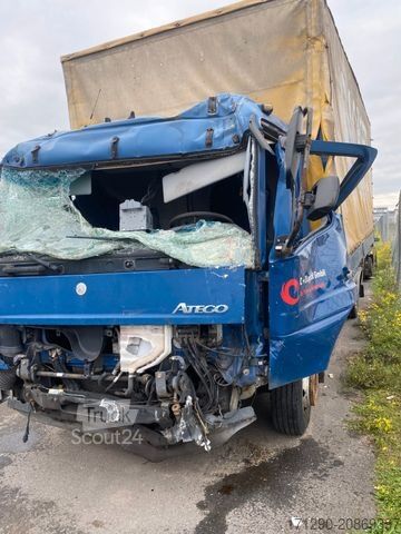 Camion bâché MERCEDES-BENZ Atego 818