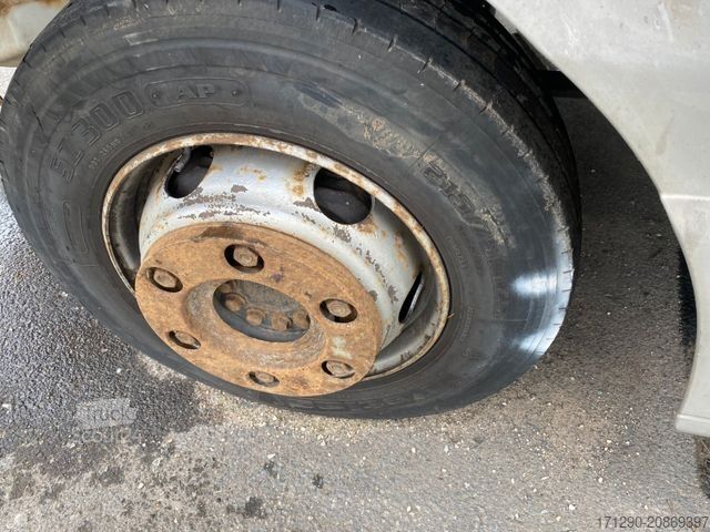 Samochód dostawczy z plandeką MERCEDES-BENZ Atego 818