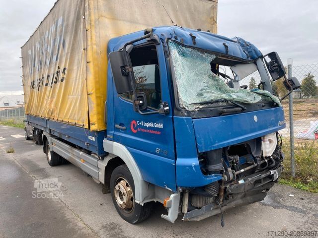 Samochód dostawczy z plandeką MERCEDES-BENZ Atego 818