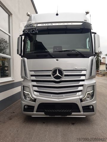 Trattore stradale standard MERCEDES-BENZ Actros 1851LS MP5 Gigaspace Retarder ADA Xenon