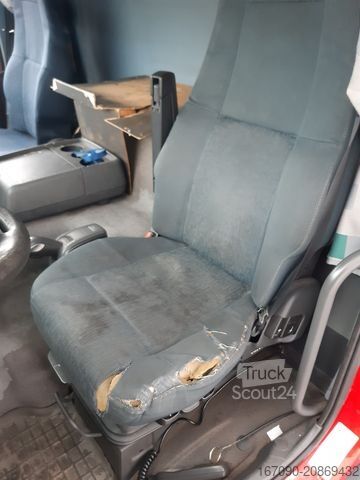 Flaklastbil med kapell VOLVO FM 330 EEV Plane LBW 4x2