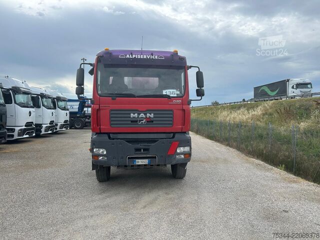 Betonszállító teherautó (betonkeverő) MAN TGA 33.390
