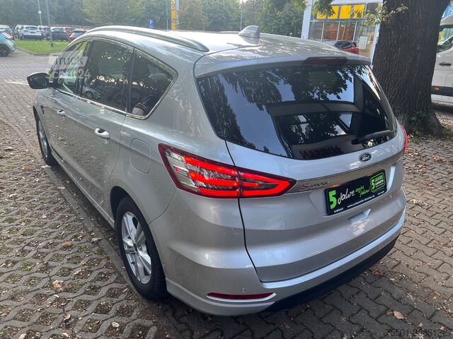 Minibus Ford S-MAX 2.0 EcoBlue Titanium Winterp.+2xKlima+Kam.