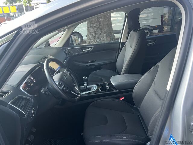 Minibus Ford S-MAX 2.0 EcoBlue Titanium Winterp.+2xKlima+Kam.