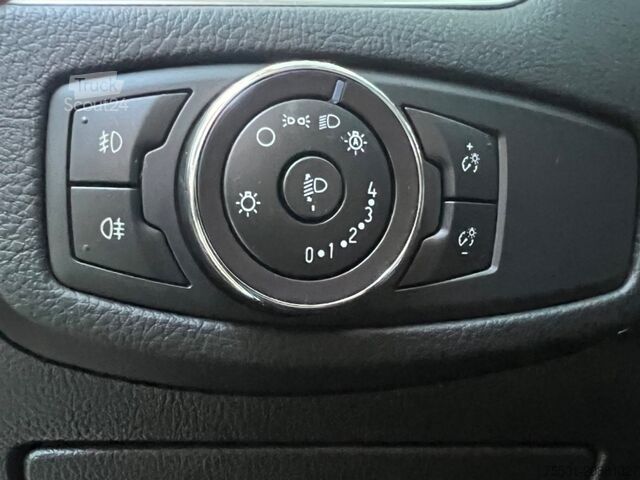 Minibus Ford S-MAX 2.0 EcoBlue Titanium Winterp.+2xKlima+Kam.