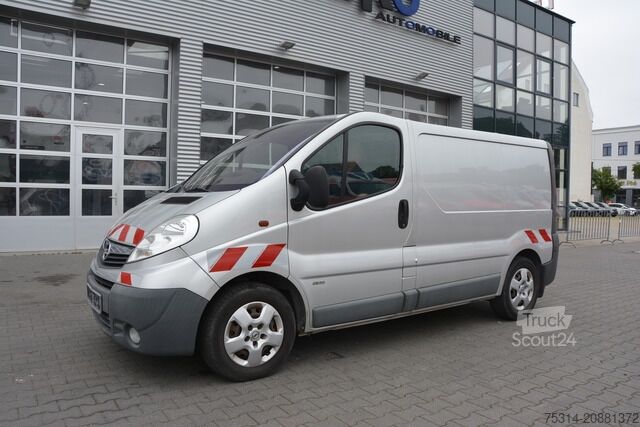 Furgon blaszak opel Vivaro 2.0 CDTI 2,9t WERKSTATT REGAL* Automatik/Standhezung/Klima/PDC/Euro 5