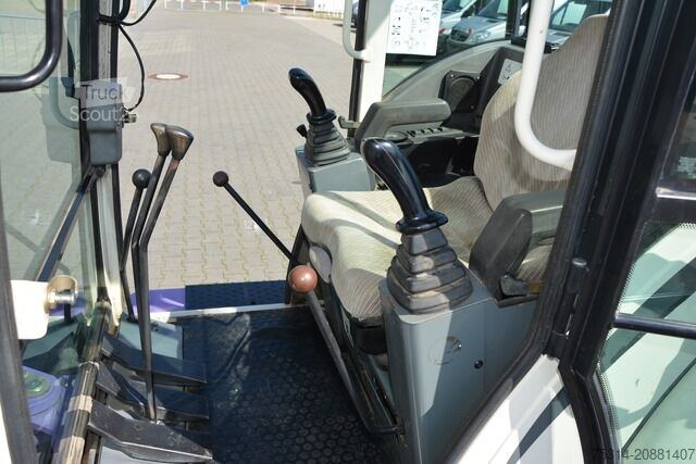 Mini-pelle schaeff HR 16 3500kg