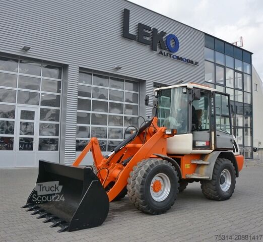 Chargeuse sur pneus schaeff Terex SKL 834 Palettengabel und Schaufel