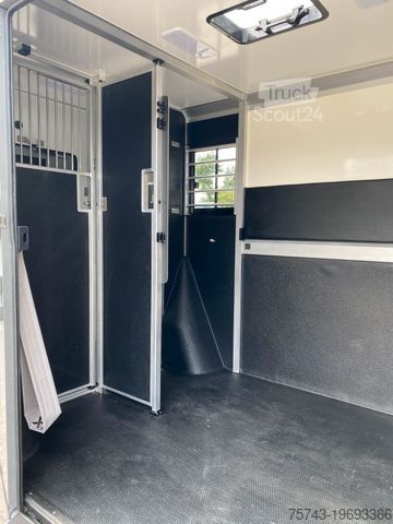 Μεταφορέας ζώων RENAULT Master STX  165 PS  Haras NEW MODELL 2025