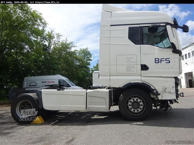 Vakio vetoauto MAN TGX (TG3) 18.470 4x2 BL SA TG3   UNFALLSCHADEN