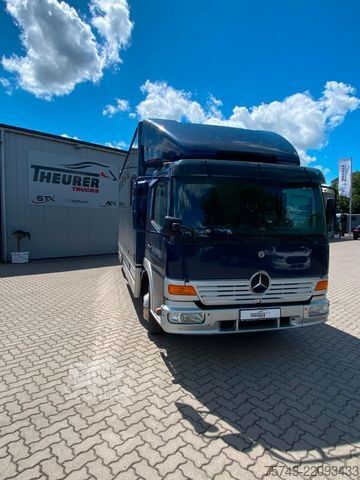 Kreaturvogn MERCEDES-BENZ Atego 8180 4-5  Pferde  Wohnung