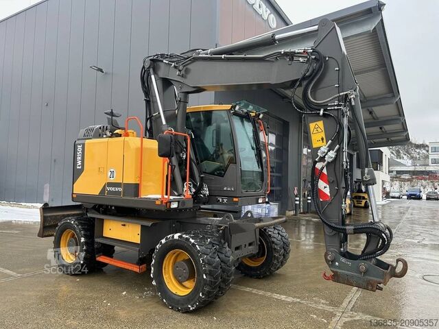 Kolesni bager Volvo EWR 150 E