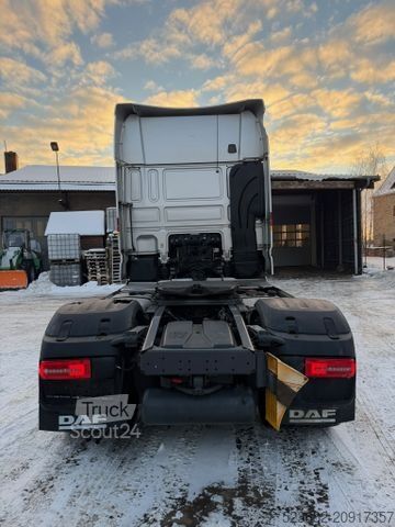 Стандартный седельный тягач DAF XF530 SSC*Intarder*Hydraulik*ACC*Standklima*TOP