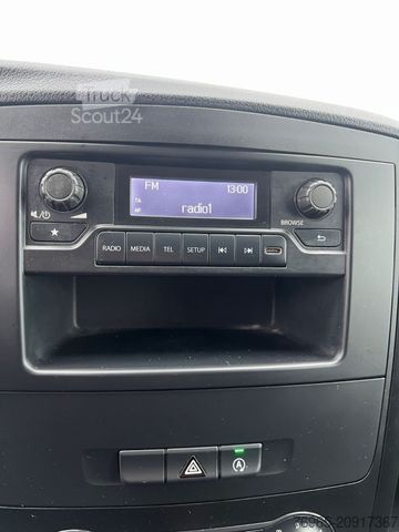 Duba panelată MERCEDES-BENZ Vito 110 LANG 6G KLIMA TEMPOMAT 3-SITZER PDC AHK