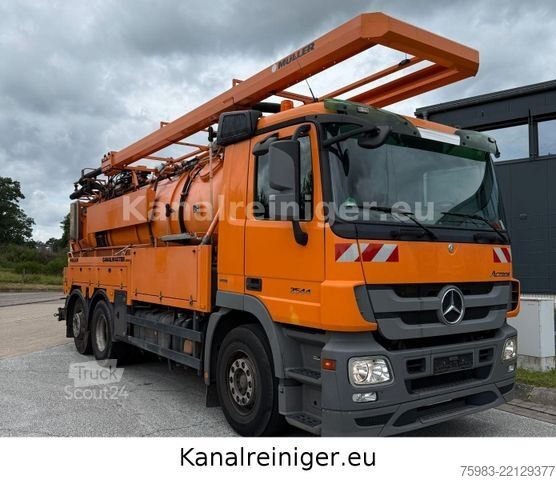 Autocisternă de vidanjare MERCEDES-BENZ Actros 2544 L 6x2 Müller Canalmaster