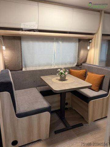 Lakókocsi HOBBY De Luxe 460 SL Modell 2026 / 1500 kg