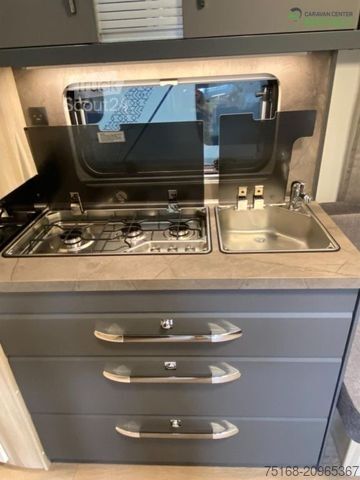 Lakókocsi HOBBY De Luxe 495 WFB Modell 2026 / 1800 kg