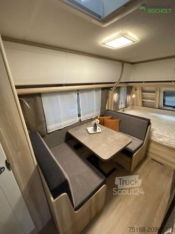 Lakókocsi HOBBY De Luxe 490 KMF Modell 2026 / 1800 kg