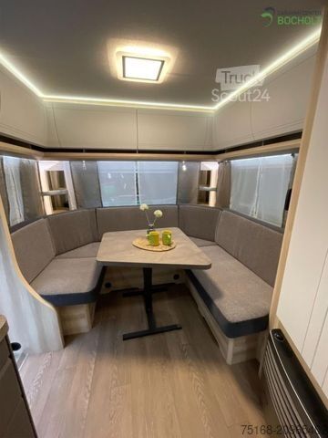 Lakókocsi HOBBY De Luxe 495 UL InterCaravaning Sondermodell