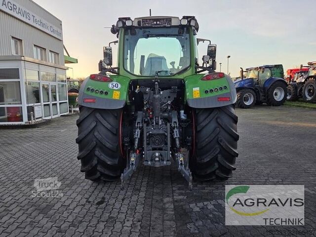 Tractor Fendt 724 VARIO S4
