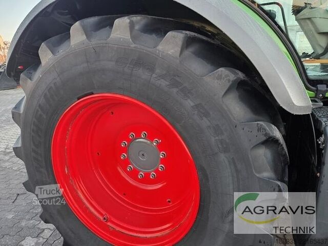 Tractor Fendt 724 VARIO S4