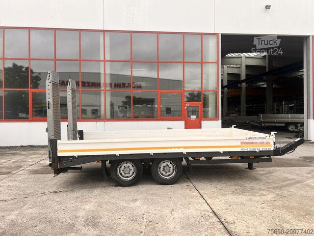 Bedrijfsvoertuig Möslein TTS 11 Schwebheim  Tandemtieflader