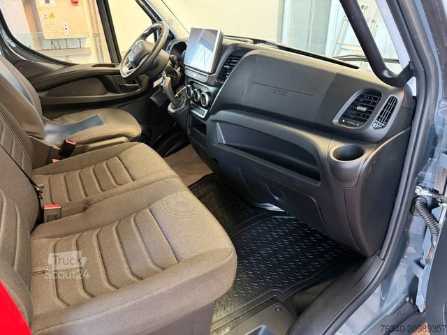 Kastenwagen hoch IVECO Daily 35S21HA8 V/P*WÜRTH REGALSYSTEM*