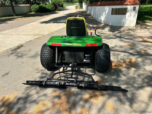 Βαν John-Deere 1200A Bunkerharke Motorrechen