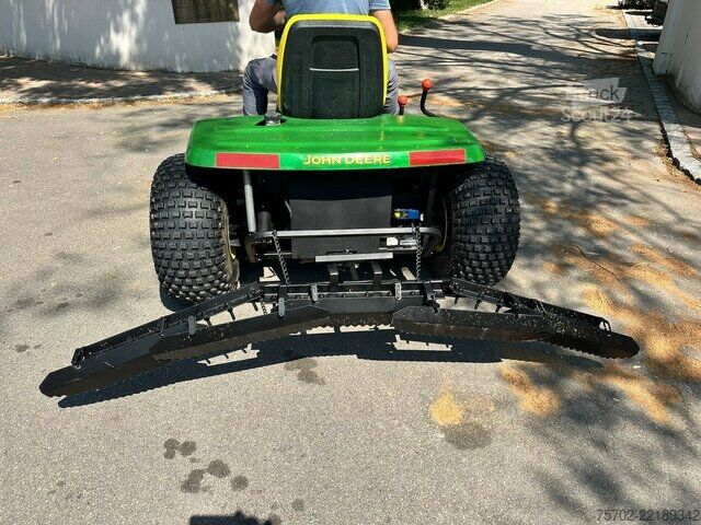 Βαν John-Deere 1200A Bunkerharke Motorrechen