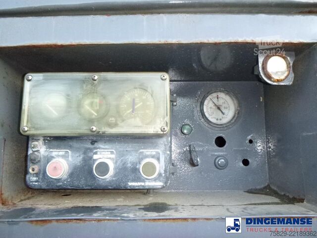 Засмукващо превозно средство D.A.F. D.A.F. CF75.250 6X4 RHD vacuum tank / saugbagger