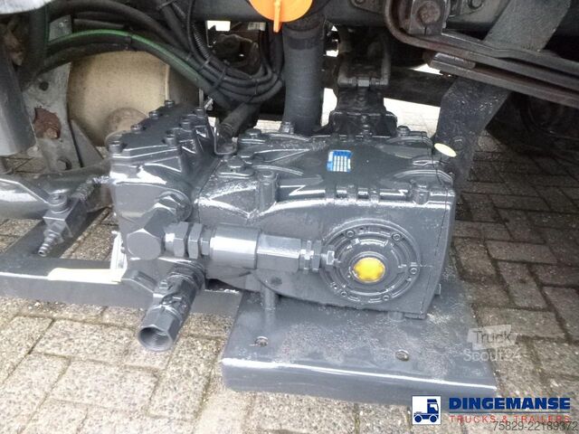 Sacie vozidlo Renault Midlum 180.14 dxi 4x2 RHD Euro 5 vacuum tank 6...