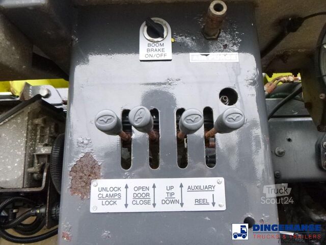 Sacie vozidlo Renault Midlum 180.14 dxi 4x2 RHD Euro 5 vacuum tank 6...