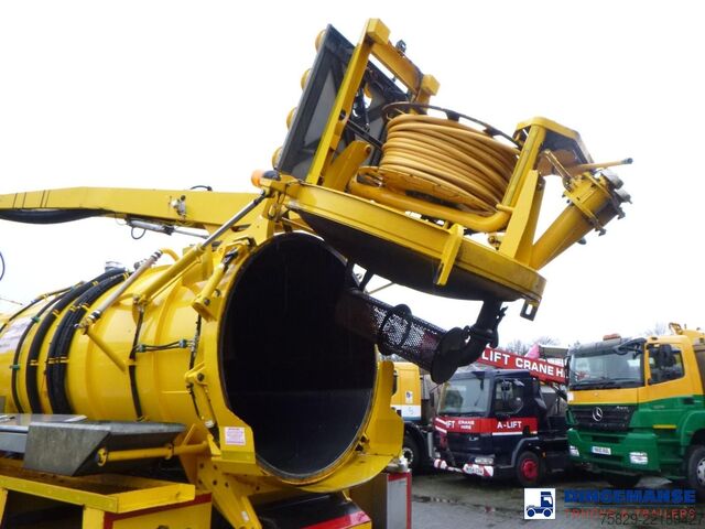 Засмукващо превозно средство D.A.F. LF 55.220 4X2 RHD Whale vacuum tank 8.1 m3