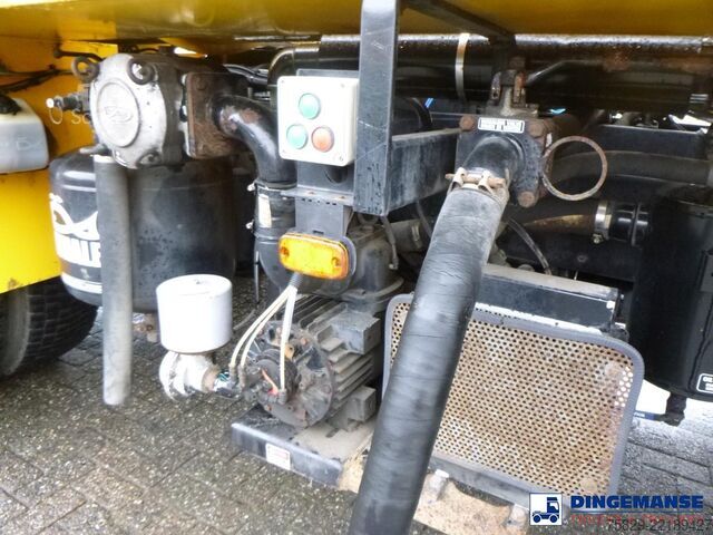 Veículo de aspiração DAF LF 55.220 4X2 RHD Whale vacuum tank 8.1 m3