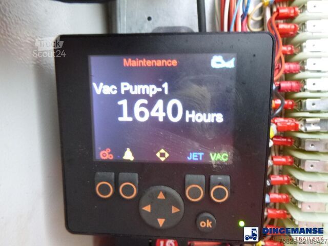 Veículo de aspiração DAF LF 55.220 4X2 RHD Whale vacuum tank 8.1 m3