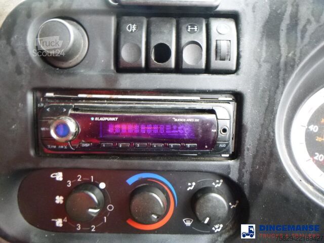 Veículo de aspiração DAF LF 55.220 4X2 RHD Whale vacuum tank 8.1 m3