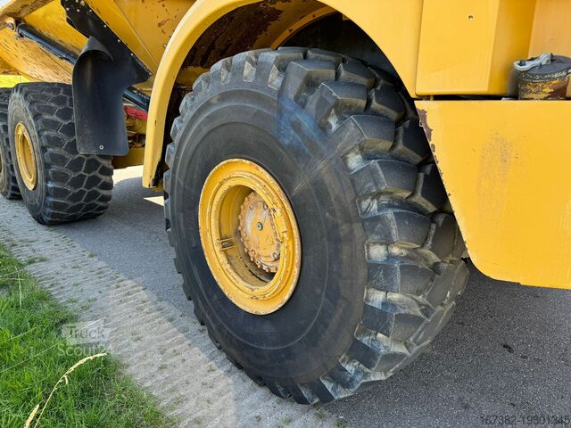 Camión volquete Caterpillar 740B