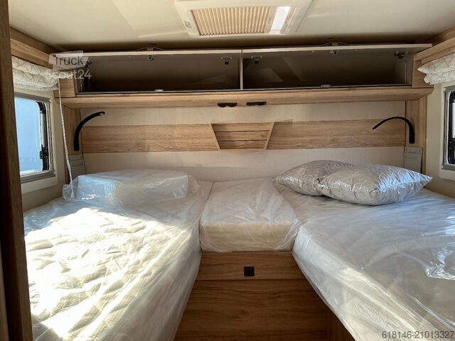 Halvintegrerad husbil EURA MOBIL PROFILA T 726 EB CAM PANO NAVI FLA SpurH