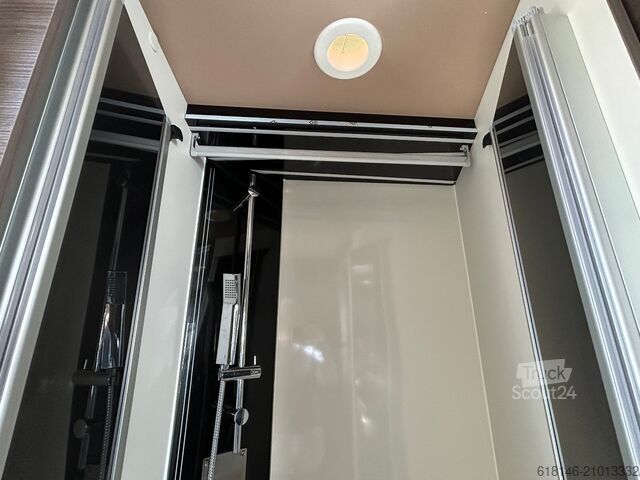 Integraal camper FORSTER I 745 EF 180 PS, Maxi 4,4 t, elektr. Hubbett