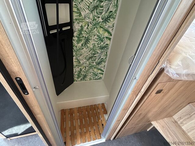 Halvintegrerad husbil EURA MOBIL PROFILA RS 720 EF | WAB