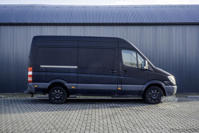 Фургон з високим дахом MERCEDES-BENZ Sprinter 318 3.0 V6 | L2H2 | Automaat | Cruise |